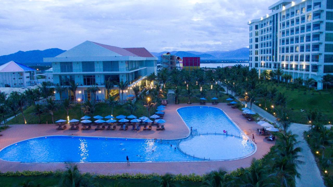 Golden Peak Resort & Spa Mieu Ong Exteriör bild