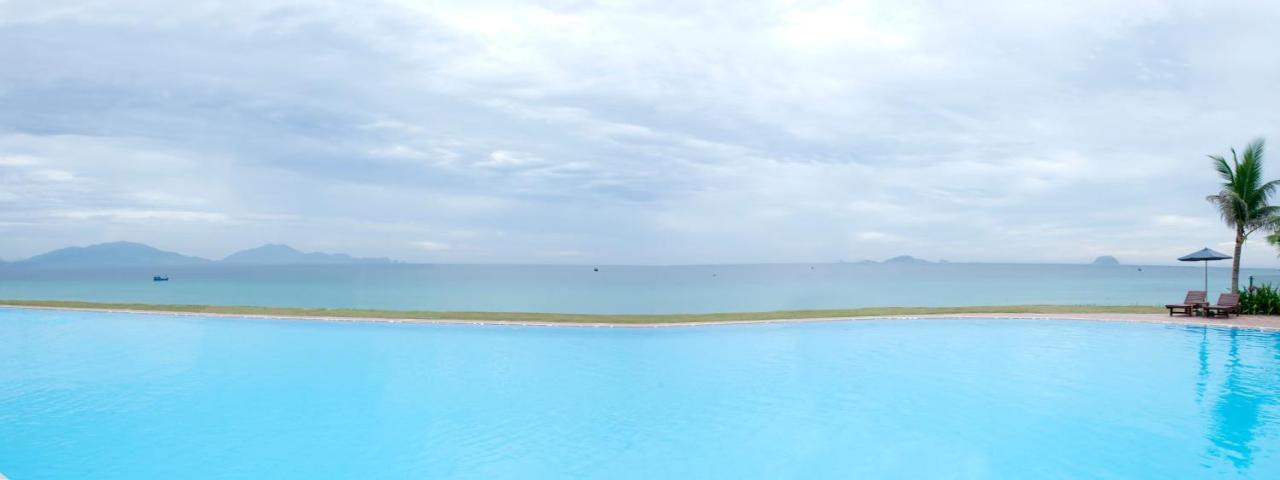 Golden Peak Resort & Spa Mieu Ong Exteriör bild