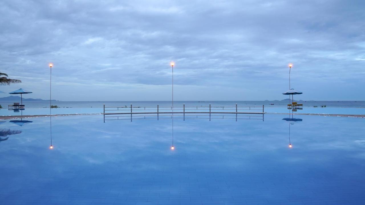 Golden Peak Resort & Spa Mieu Ong Exteriör bild