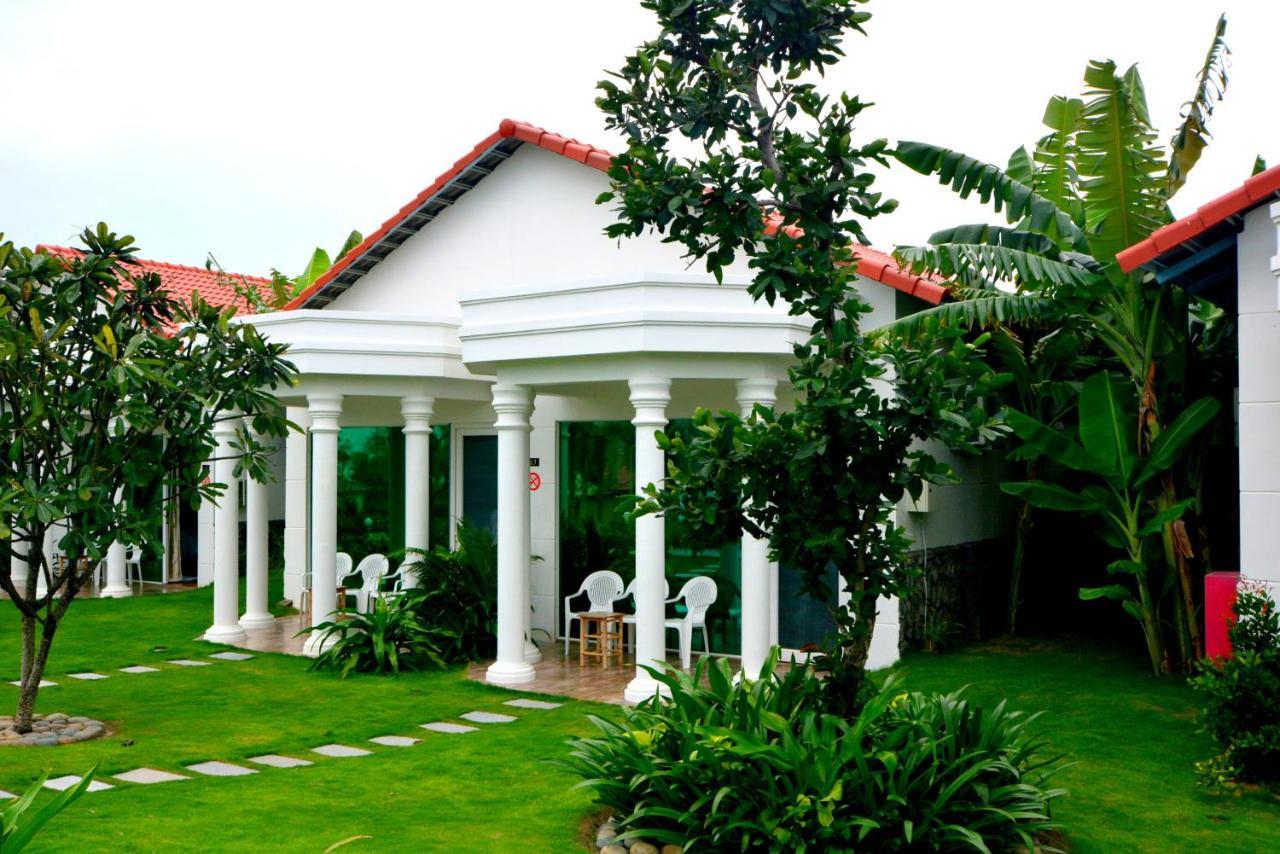 Golden Peak Resort & Spa Mieu Ong Exteriör bild